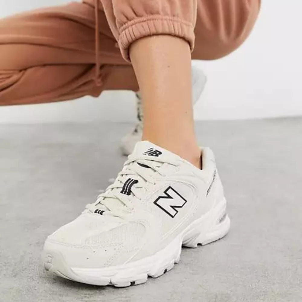 New Balance 530 Trainers In Off White